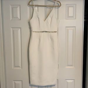 White dress with pearl cut